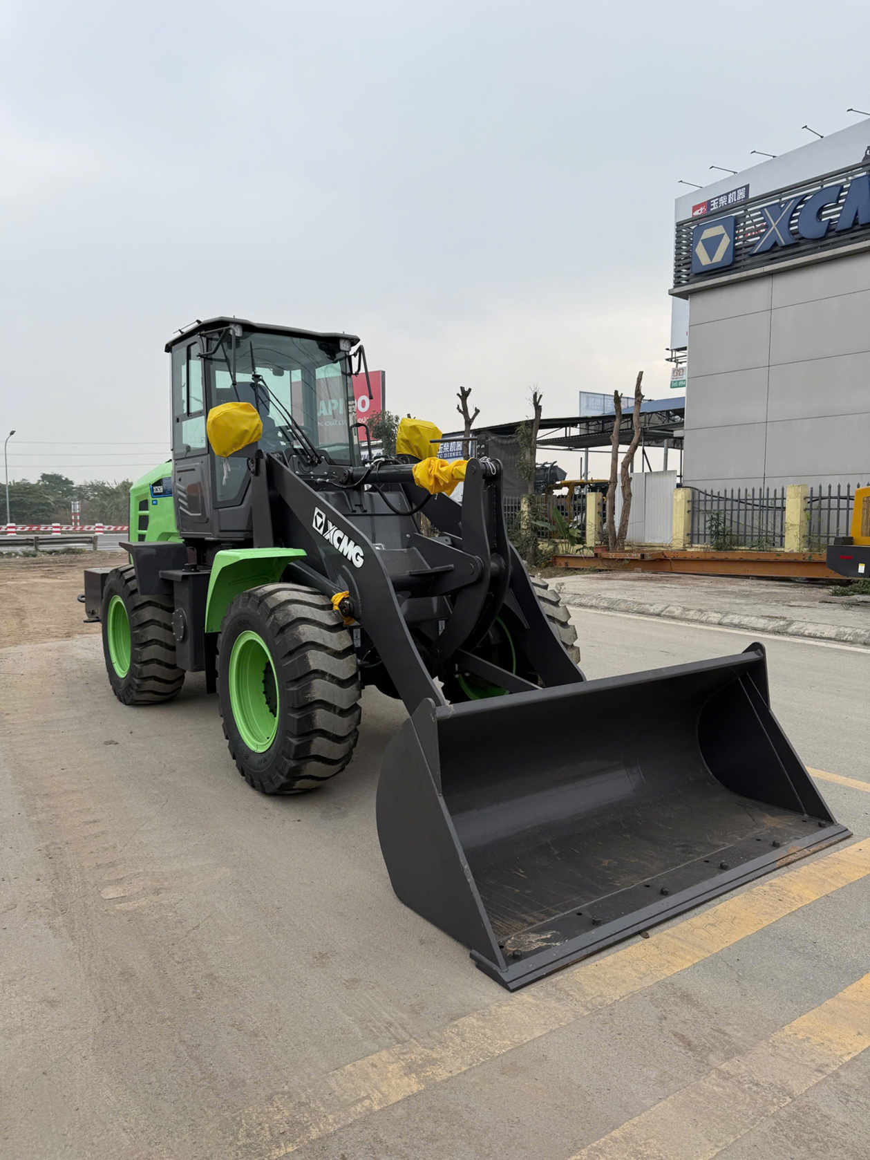 Máy Xúc Lật Điện XC928-EV