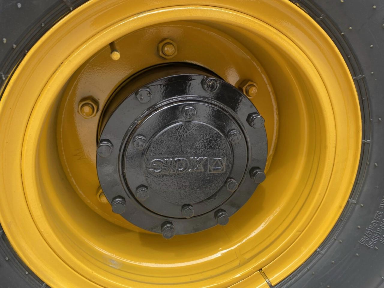 Máy Xúc Lật LW160FV&nbsp;