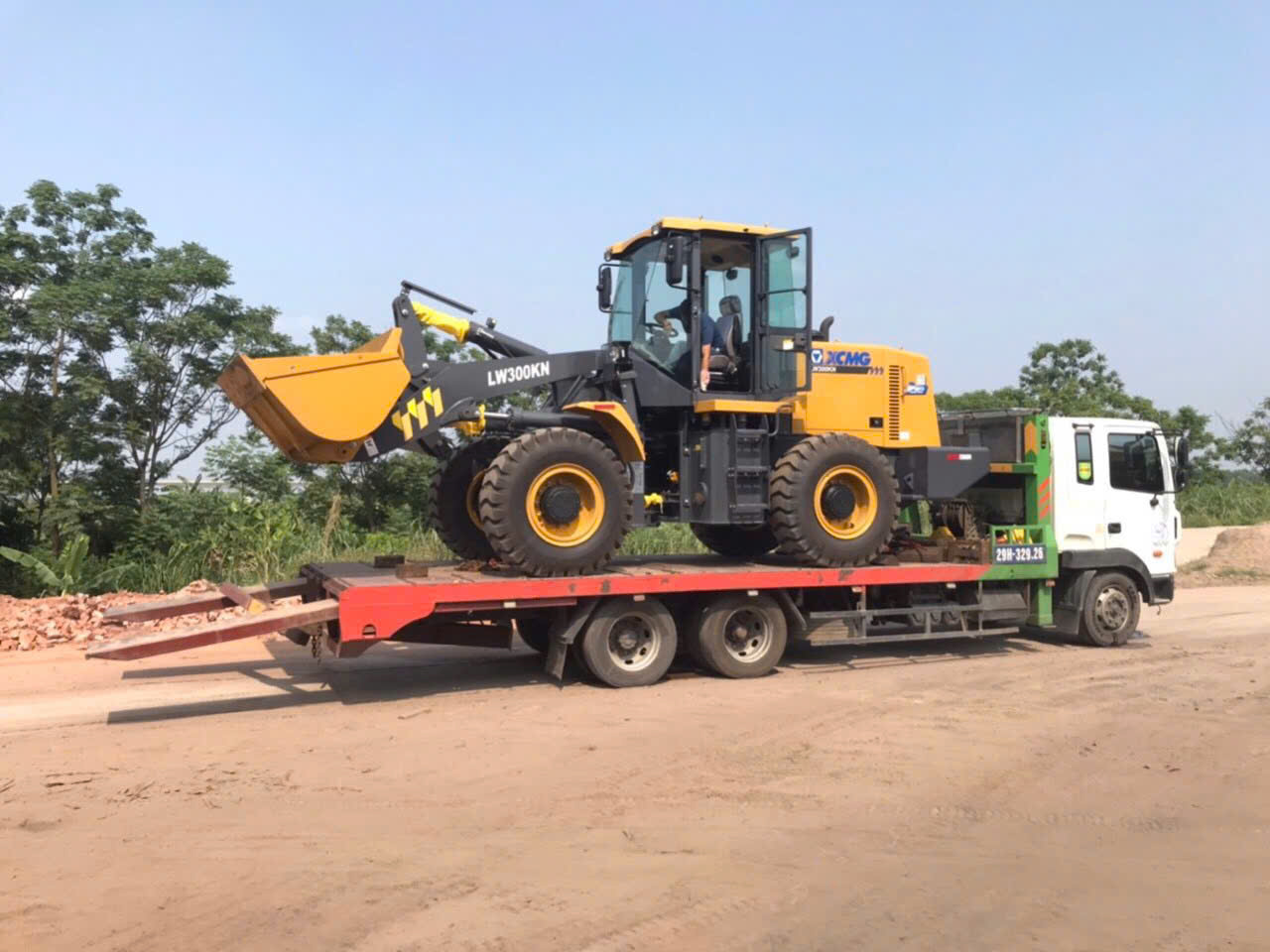 Máy Xúc Lật LW300KN