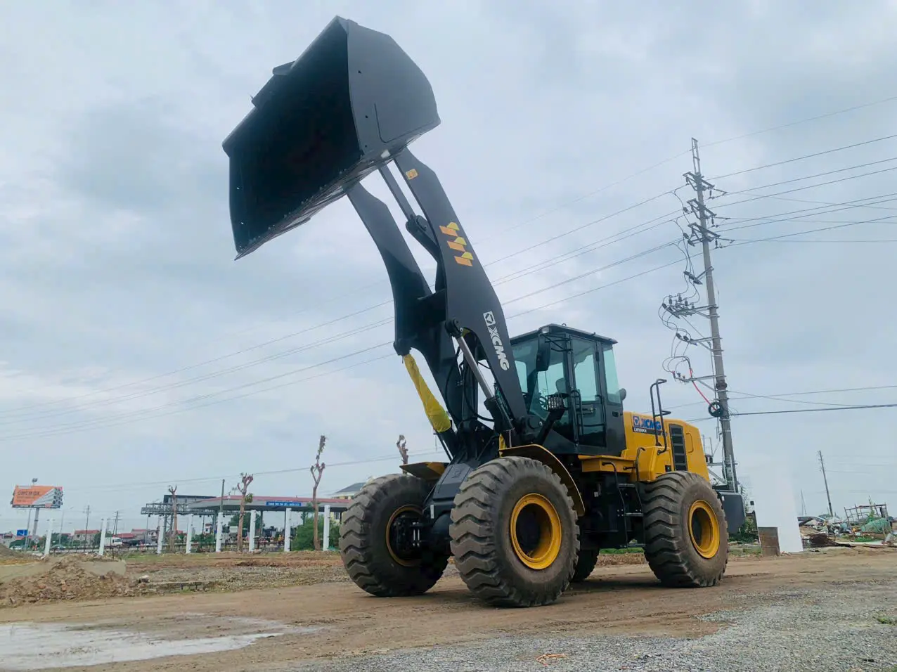 Máy Xúc Lật LW500KN