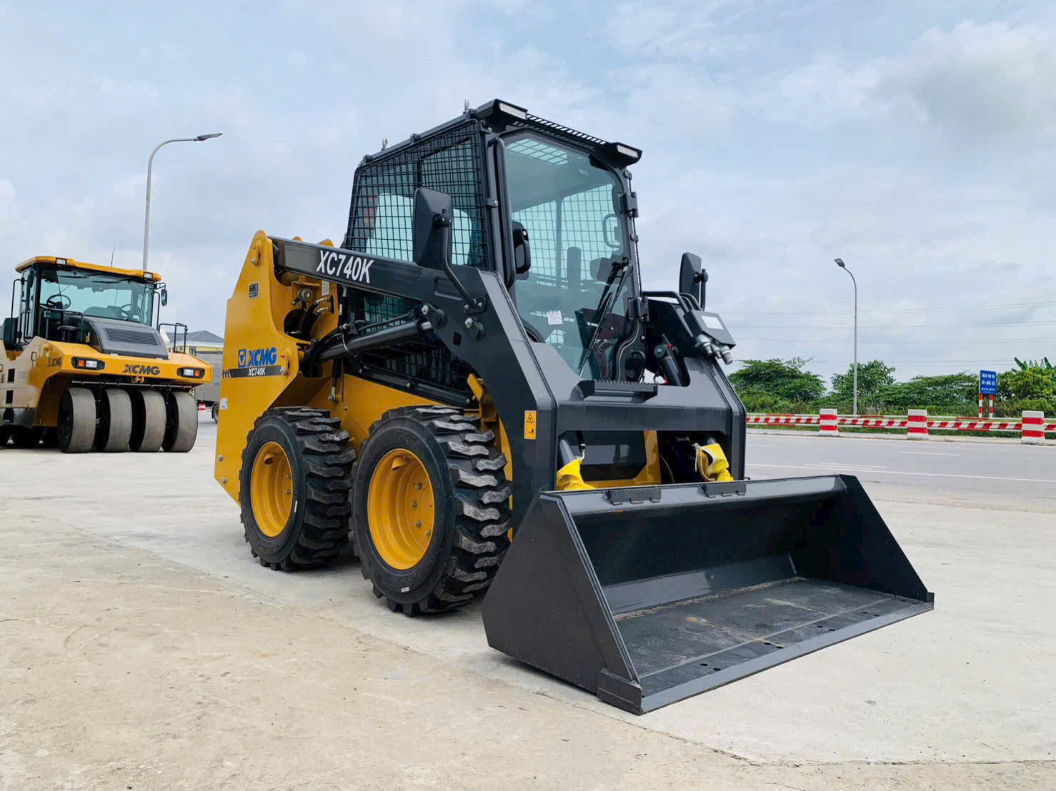Xe xúc lật XCMG XC740K chính hãng
