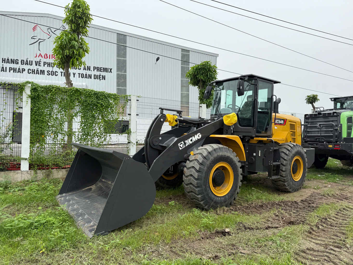 Máy Xúc Lật XC948