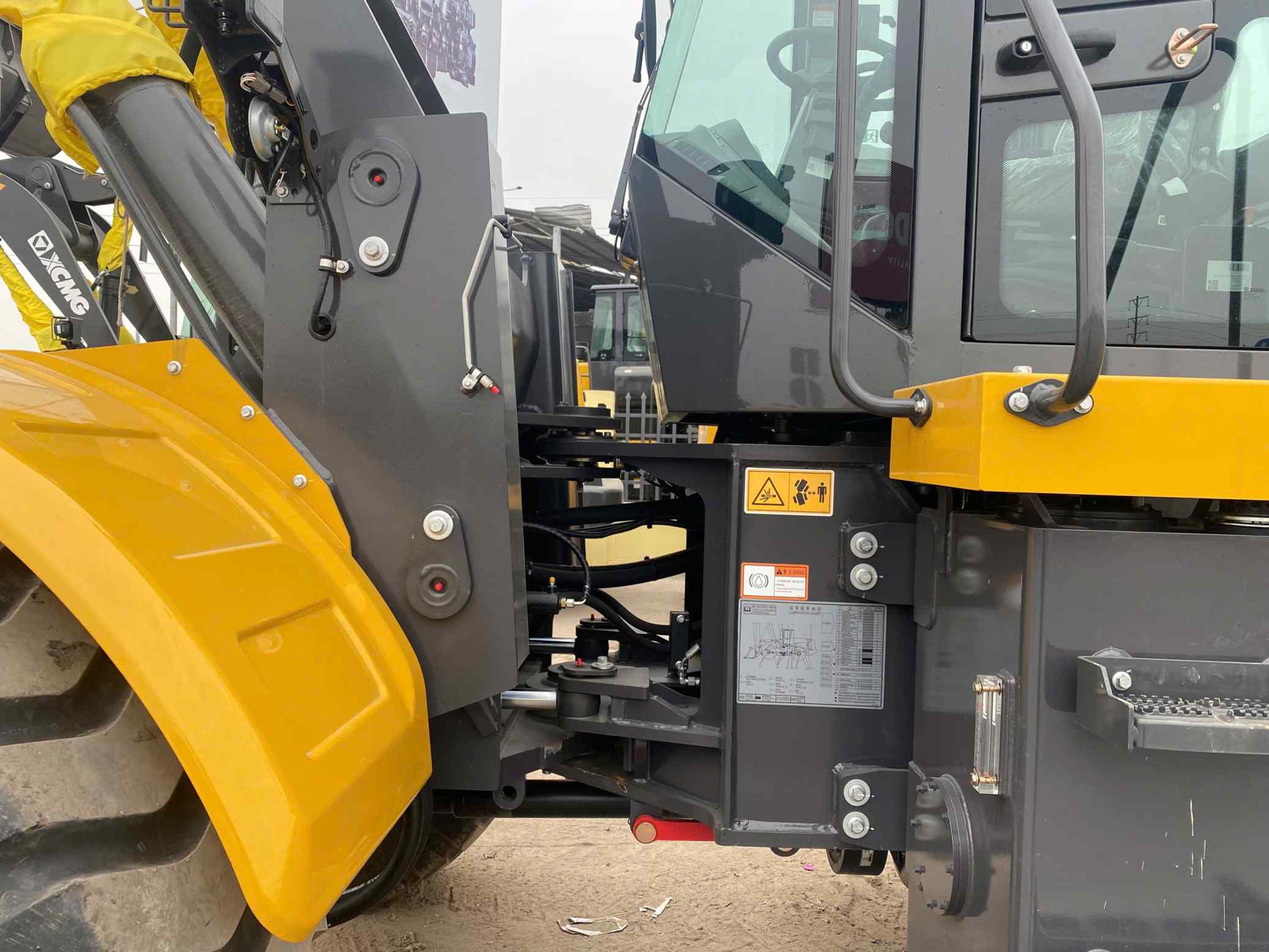 Máy Xúc Lật LW500FN