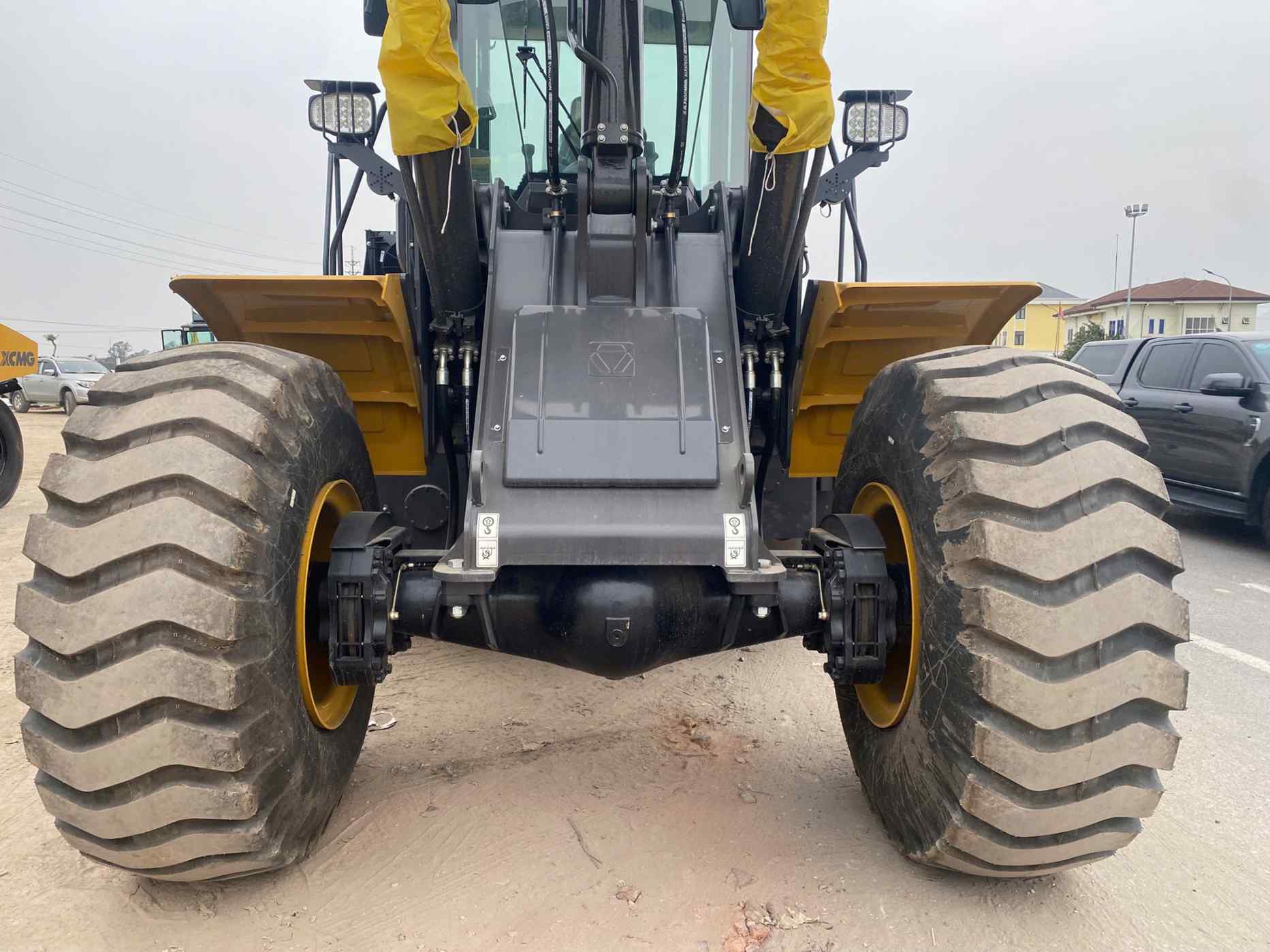 Máy Xúc Lật LW500FN