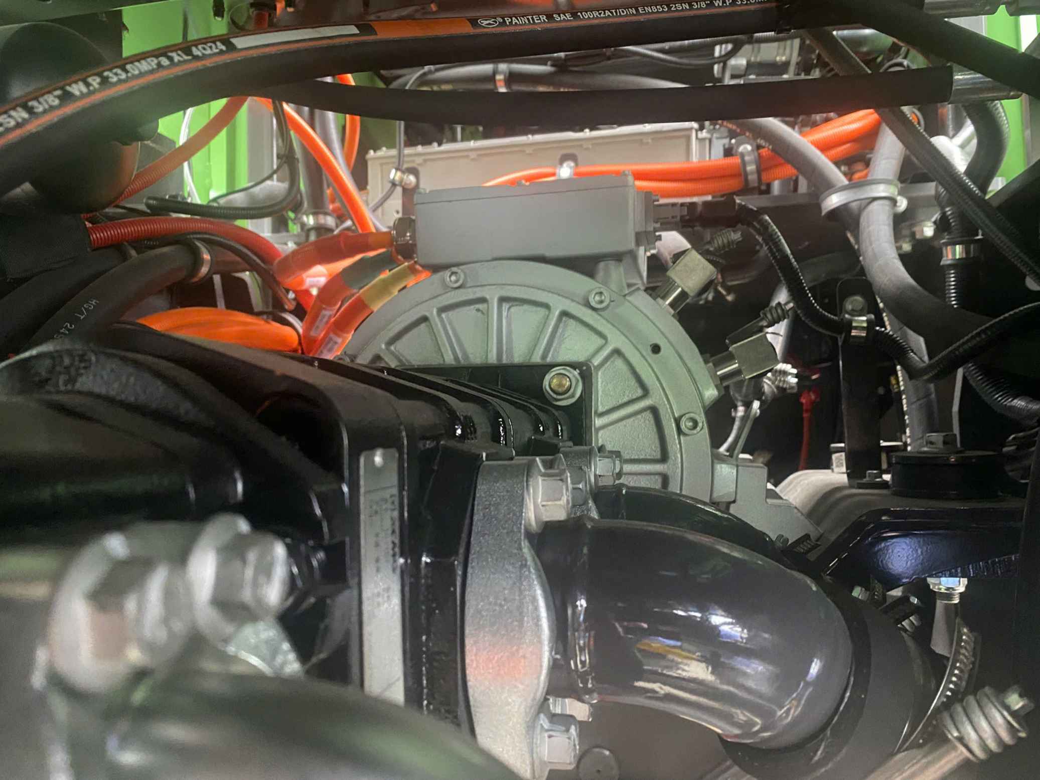 Máy Xúc Lật Điện XC968-EV