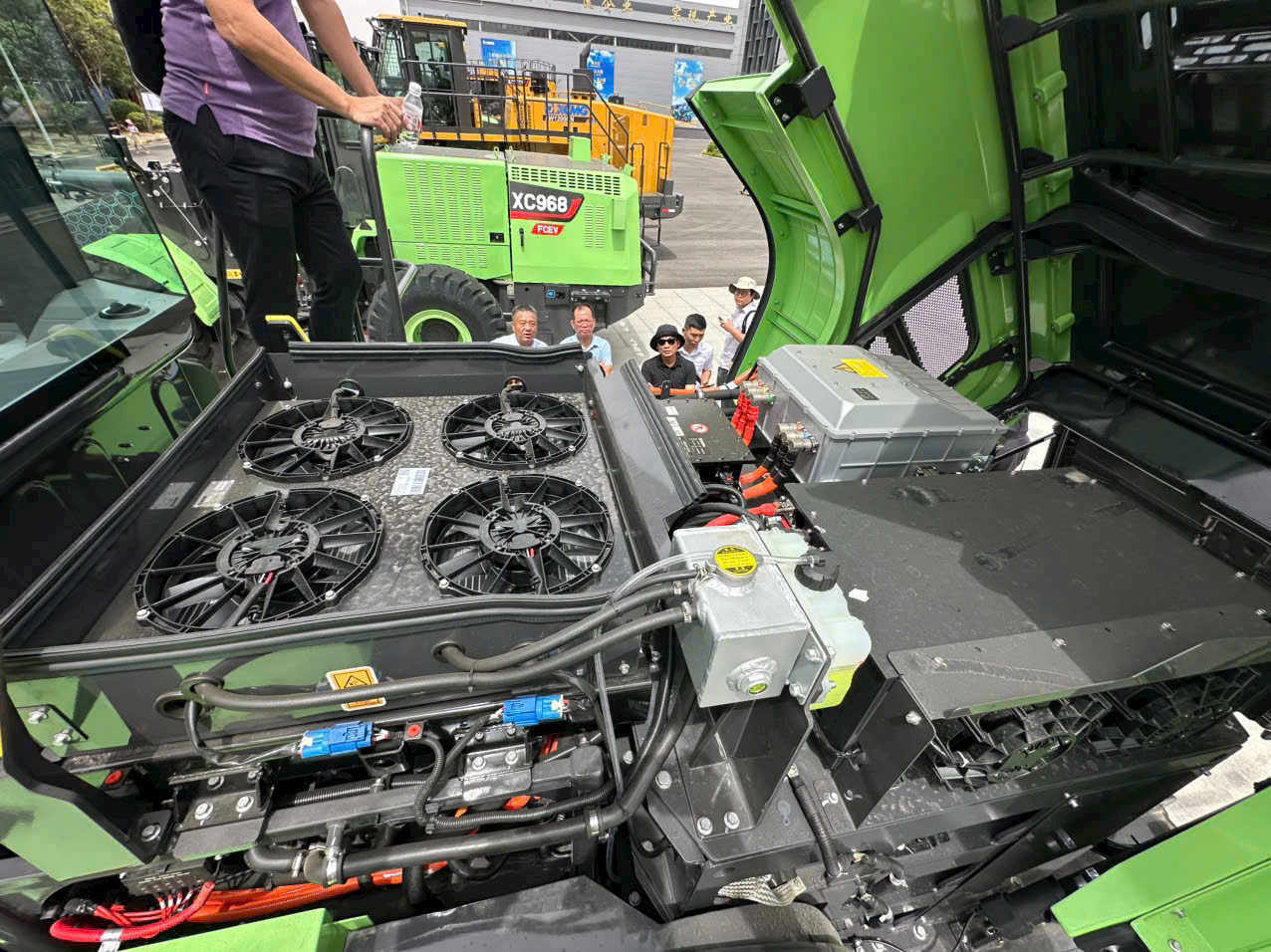 Máy Xúc Lật Điện XC968-EV