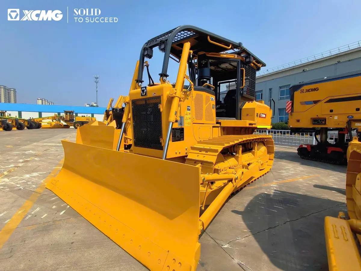 Xe Ủi XCMG D170